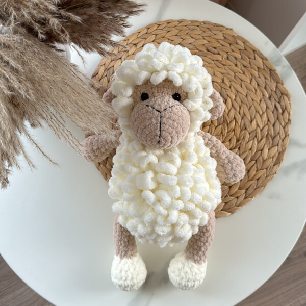 mini pieniška avytė