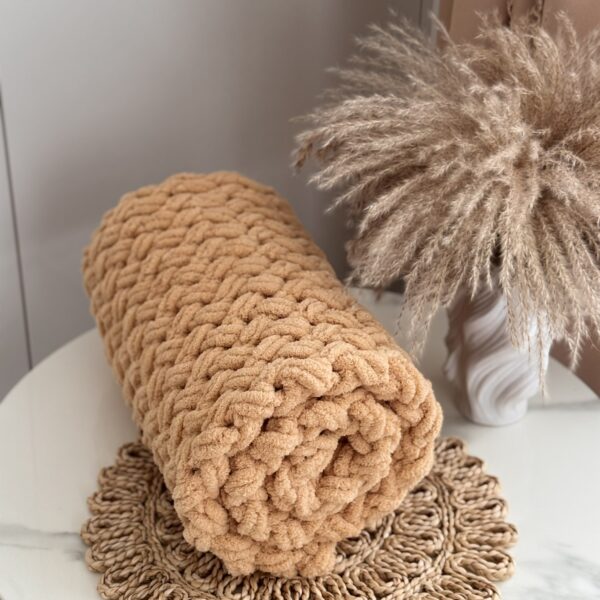 puffy pledas karamelė