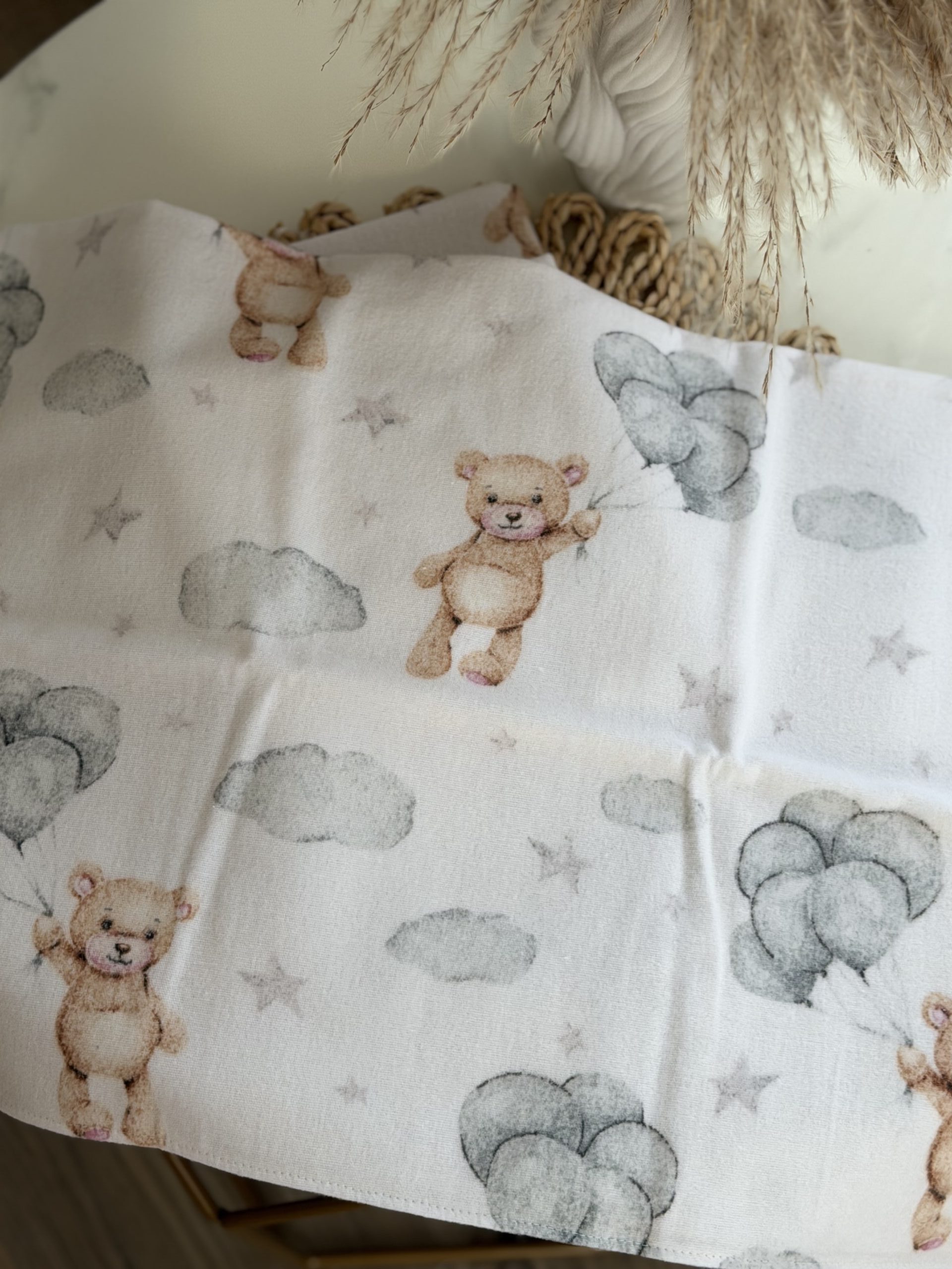 Flaneliniai vystyklai kūdikiams – Meškiukai su balionais 50x75cm - Image 3