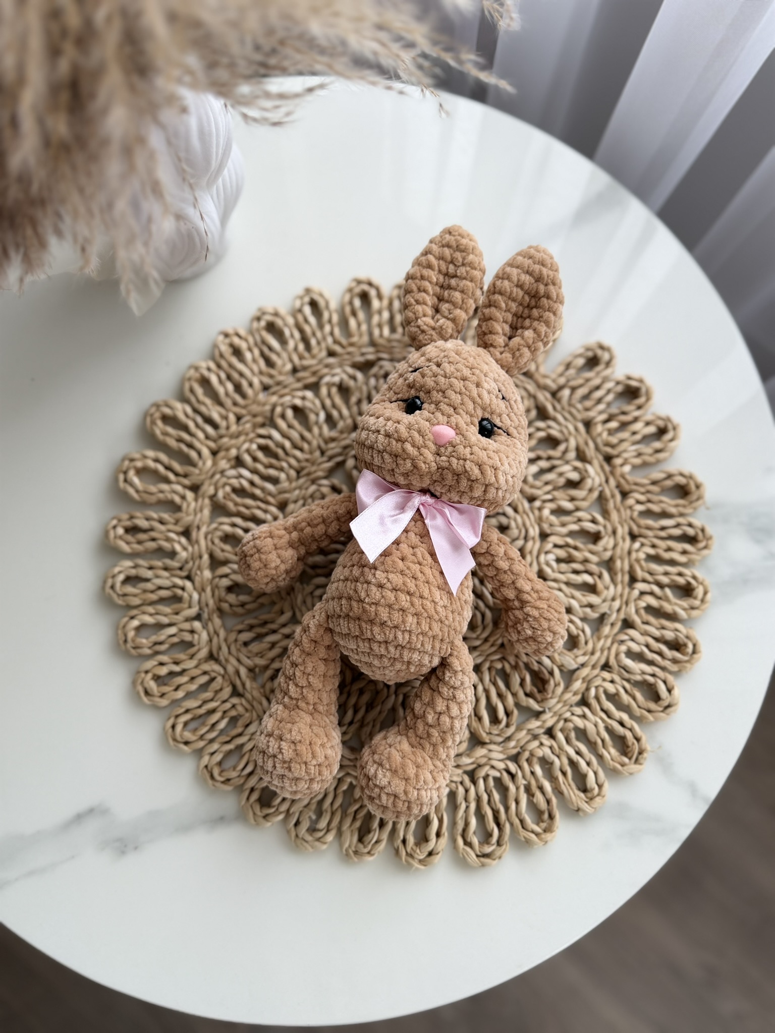 Mini zuikutis rudas su rožiniu kaspinu